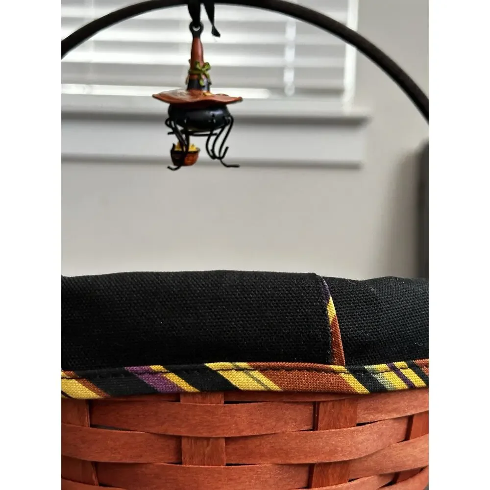 Longaberger 2006 Small Autumn Treats Basket w/ Protector Liner & Spider Charm